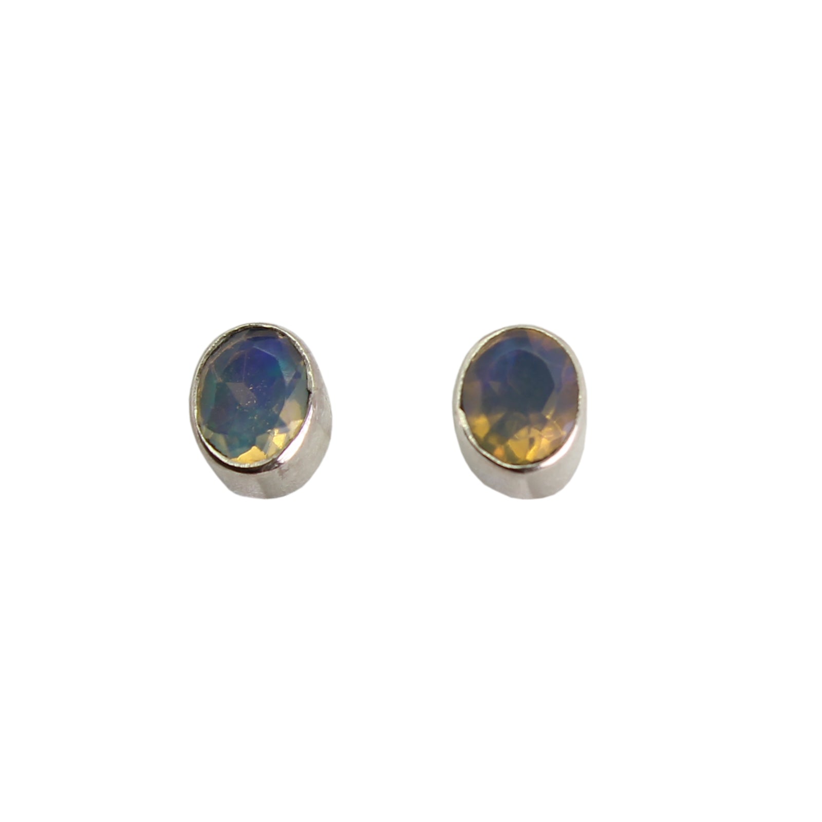 Edelopal Ohrstecker facettiert 925er Silber Ohrringe Stecker Ohrhänger Ohrschmuck Stein Trommelstein Anhänger Rohstein Rohstück Silber Schmuck Hänger Perlen Edelstein Heilstein Schmuckstein Glücksstein Schutzstein Dekostein