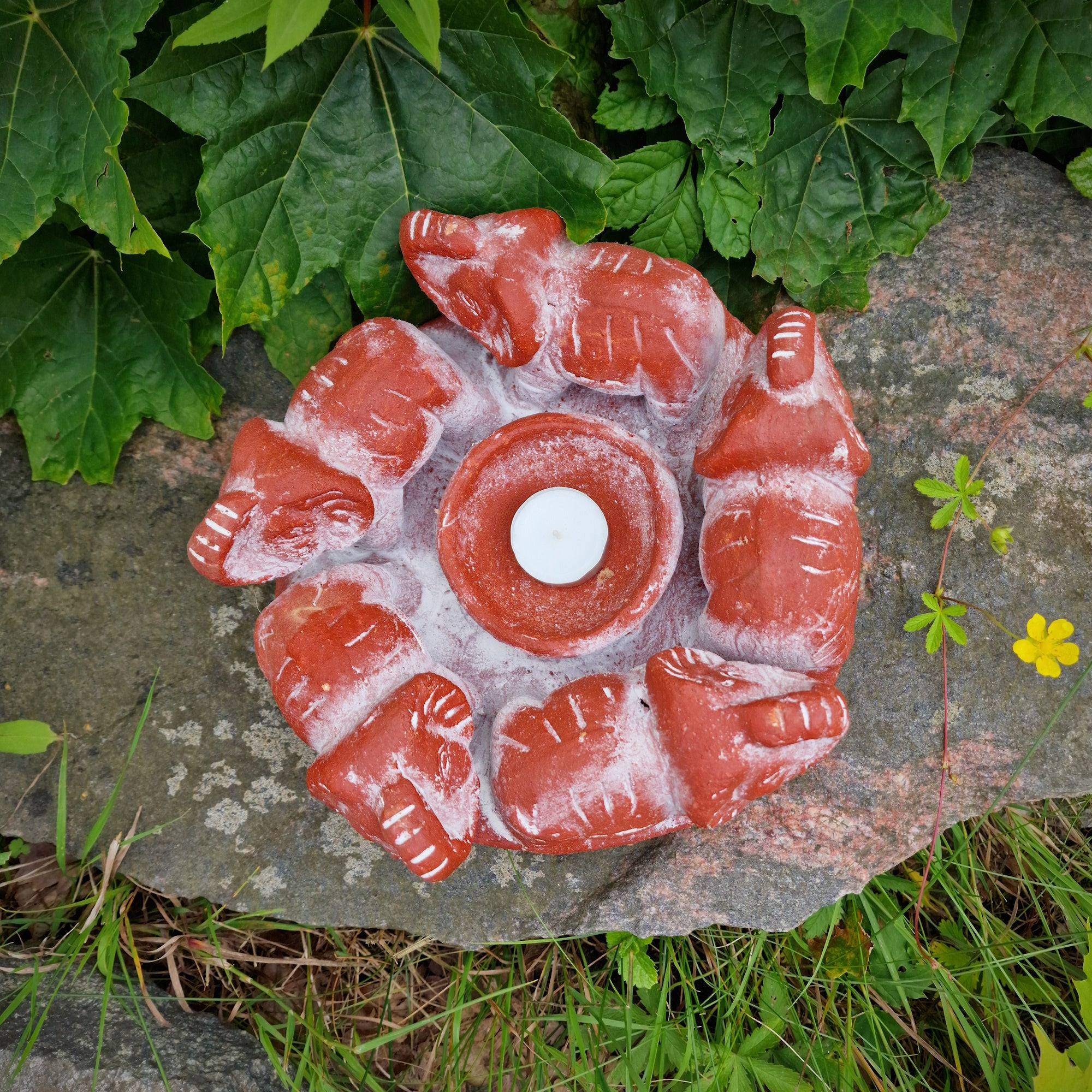 Elefantenkreis als Teelichthalter rot – 5 Figuren beleuchtet