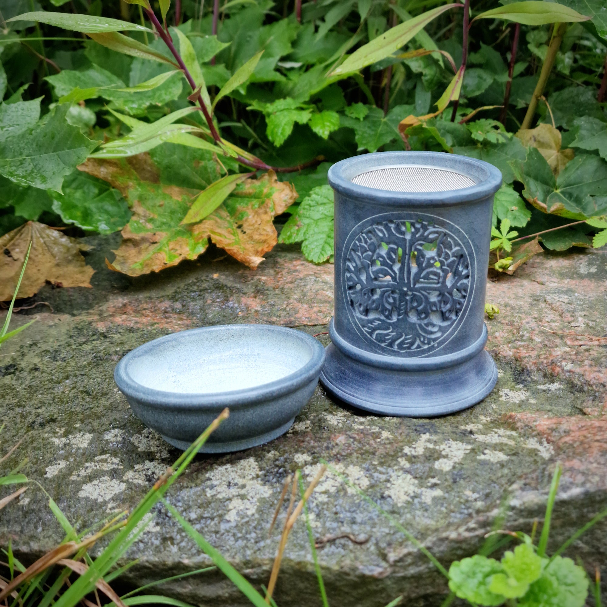Aroma Duftlampe aus Speckstein mit Schale und Sieb grau Baum des Lebens Räucherstövchen