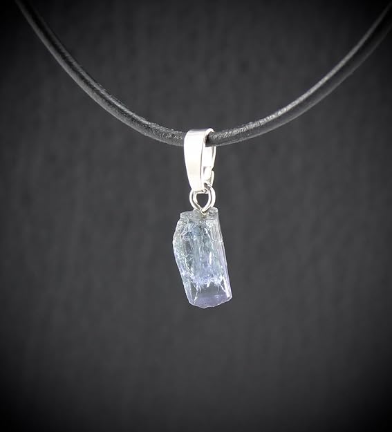 Halskettenanhänger Kettenschmuck Trommelstein Stein Silberanhänger Silberschmuck Edelsteinanhänger Edelstein Heilstein Schmuckanhänger Halsschmuck Rohstein Rohstück Schmuckstein Schmuck Schutzstein Glücksstein