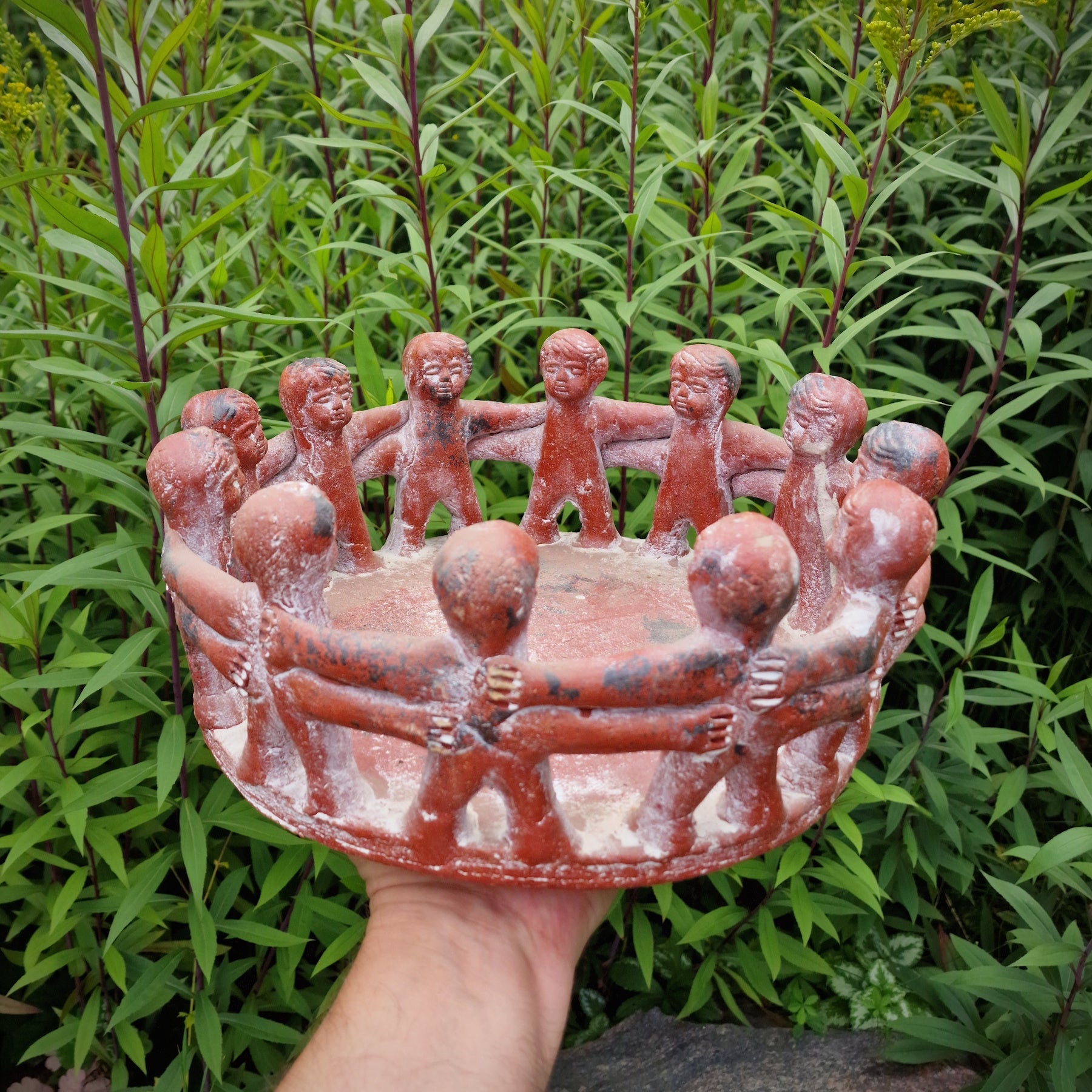 Freundeskreis 12 Figuren rot – Seitenansicht