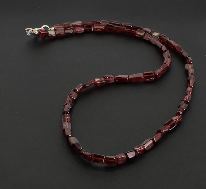 granat Stein Trommelstein Hals Schmuck Anhänger Edelstein Heilstein Rohstein Rohstück Glücksstein Schutzstein Lochstein Naturstein Amulett Deko Handstein Handschmeichler Kugel Ohrringe Ohrstecker Armband