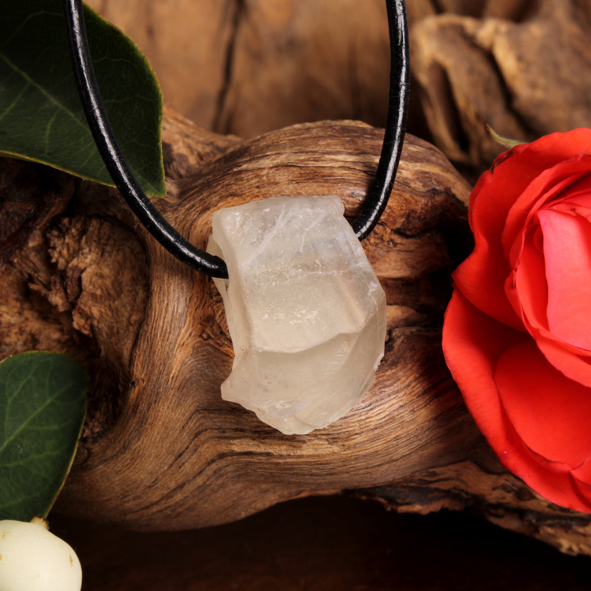 Orthoklas als besonderer Natursteinschmuck