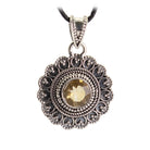 Citrin Anhänger Kettenanhänger 925er Silber Schmuck Halskettenanhänger Kettenschmuck Stein Trommelstein Anhänger Schmuckstein Heilstein Schmuckanhänger Edelstein Silberanhänger Silberschmuck Halsschmuck Schutzstein Glücksstein Spitze Kristall Naturstein Rohstein Rohstück Lochstein