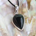 Heliotrop Anhänger Kettenanhänger 925er Silberanhänger Schmuck Halskettenanhänger Kettenschmuck Stein Trommelstein Rohstück Edelstein Heilstein Lochstein Schmuck Naturstein Halsschmuck Silberschmuck Dekostein Dekostück Collier Halskette Schmuckstein Schmuckanhänger Schutzstein Glücksstein Blutjaspis Hildegardjaspis