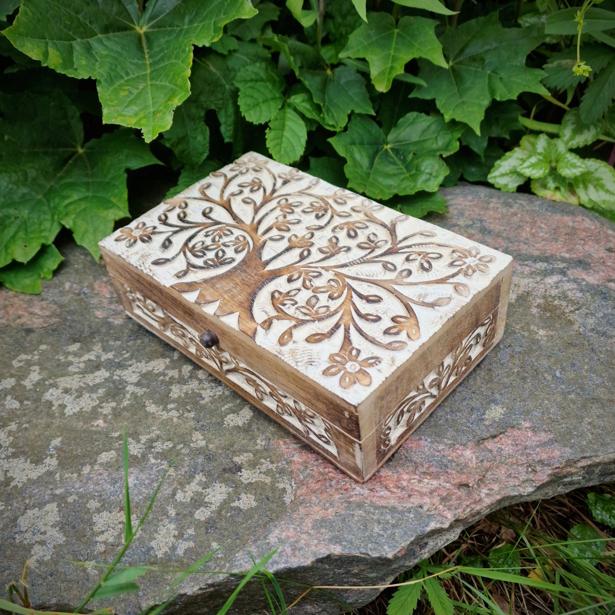 Holzbox Mangoholz – Seitenansicht, Außenmaße ca. 20×12,5×6,5 cm