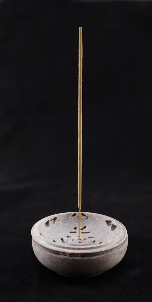 Handgefertigte Duftschale Räucherschale und Räucherstäbchenhalter in einem aus Speckstein mit Lotusgravur