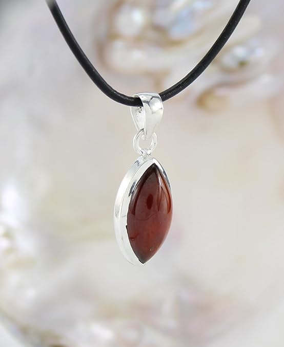 Halskettenanhänger Kettenschmuck Stein Trommelstein Anhänger Rohstein Rohstück Spitze Doppelender Edelstein Heilstein Silberschmuck Schmuck Halsschmuck Schmuckstein Glücksstein Schutzstein Hessonitstein Hessonitschmuck
