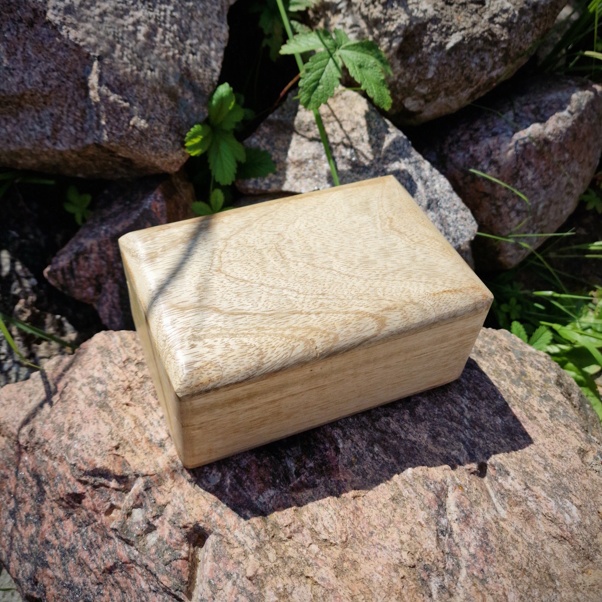 Holztruhe Holzbox aus Mangoholz natur mit Magnetverschluss  Look Schatulle Schmuckschatulle