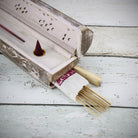 Räucherstäbchenhalter Räucherbox Kegelhalter aus Holz für Räucherstäbchen & Räucherkegel Blumenornament