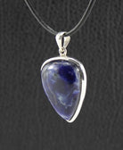 Halskettenanhänger Kettenschmuck Stein Trommelstein Spitze Rohstück Edelstein Heilstein Lochstein Schmuck Naturstein Halsschmuck Silberschmuck Dekostein Dekostück Collier Halskette Schmuckstein Schmuckanhänger Schutzstein Glücksstein