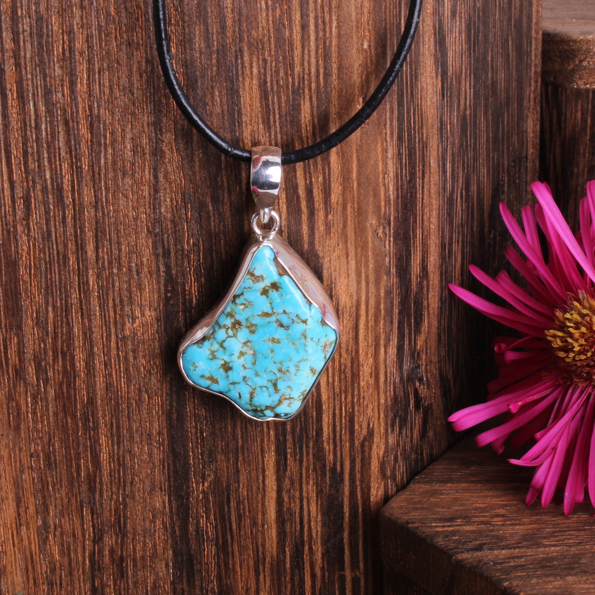 Arizona Türkis Anhänger in Geschenkschachtel – ideal als Geschenk