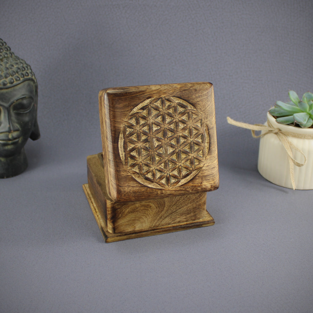 Trickbox Holztruhe Holzbox aus Mangoholz Motiv Blume des Lebens klein