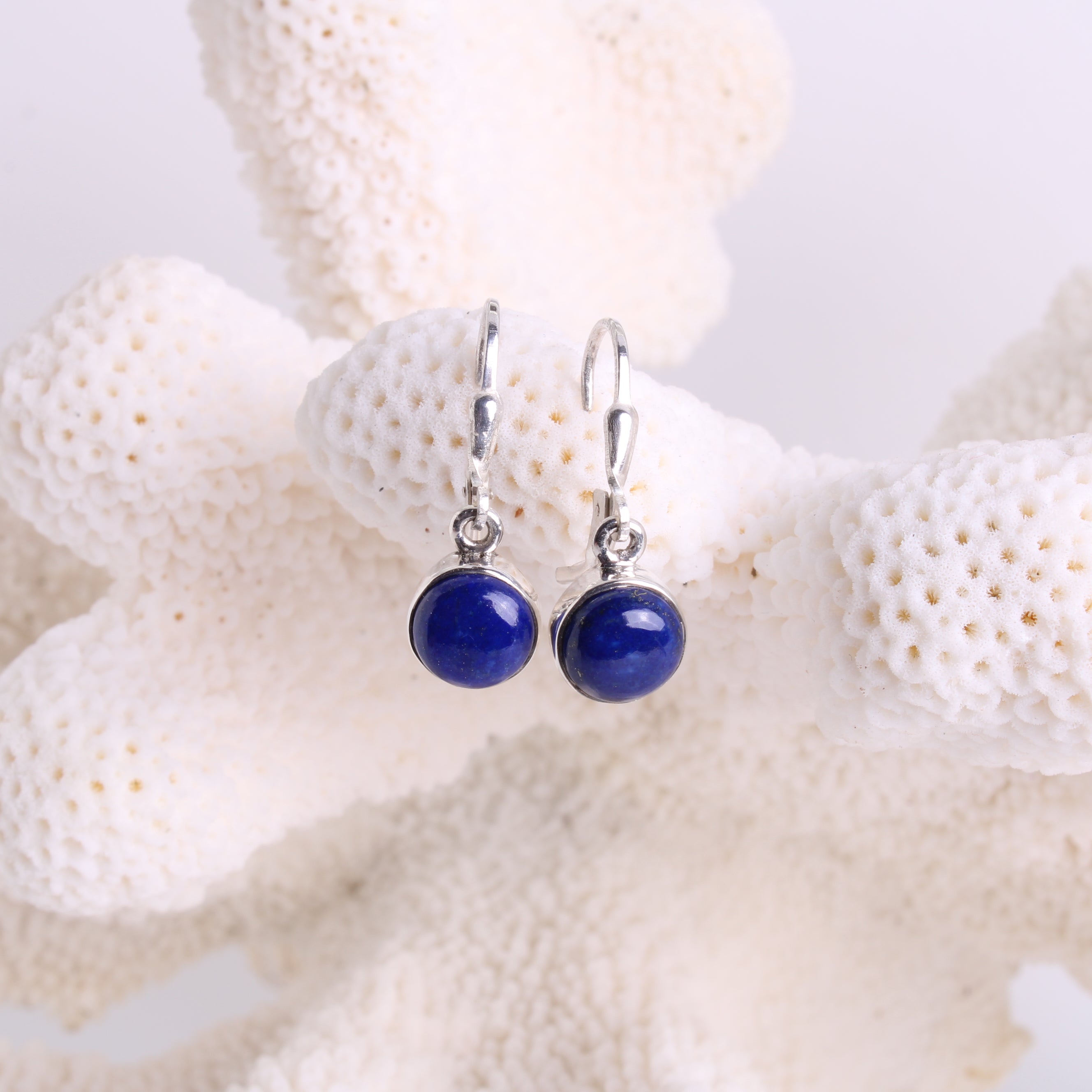 Lapislazuli Ohrhänger Gesamtansicht – Edelstein Ohrschmuck Budawi
