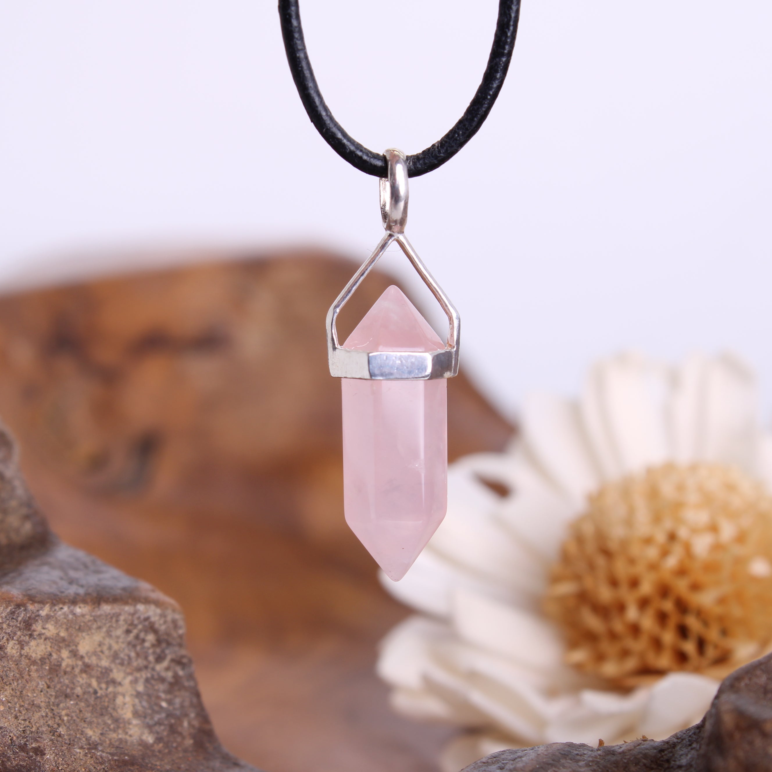 Rosenquarz Doppelender Anhänger 925 Silber – zart rosa Kristall mit Lederband