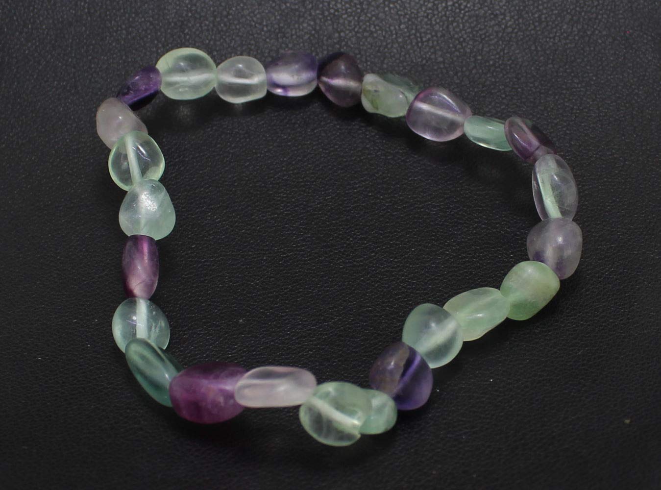Halskettenanhänger Kettenanhänger Anhänger Regenbogenfluorit grüner blauer Fluorit grün blau Stein Rohstein Rohstück Schmuckanhänger Donut Edelsteindonut Edelstein Heilstein Rohstein Rohstück Fluoritanhänger Fluoritstein Fluoritschmuck