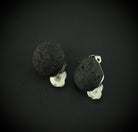 schwarzer Lava Stein Trommelstein Anhänger elegante Ohrclips Ohrringe Ohrstecker Ohrschmuck Silberclips Heilstein Edelstein Silberschmuck Silberohrringe Lavaschmuck Lavaperlen Lavastein Lavasteine Lavagestein Gesteinslava Vulkanlava