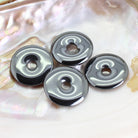 Hämatit (rek.) Donut Anhänger 30 mm Edelsteindonut Kettenanhänger Halskettenanhänger Kettenschmuck Stein Trommelstein Anhänger Schmuck Schmuckstein Rohstein Rohstück Edelstein Heilstein Silberanhänger Silberschmuck Schutzstein Glücksstein