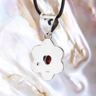  rosa Turmalin Anhänger Kettenanhänger 925er Silber Schmuck Halskettenanhänger Kettenschmuck Stein Rohstein Trommelstein Spitze Rohstück Edelstein Heilstein Lochstein Schmuck Naturstein Halsschmuck Silberschmuck Dekostein Dekostück Collier Halskette Schmuckstein Schmuckanhänger Schutzstein Glücksstein