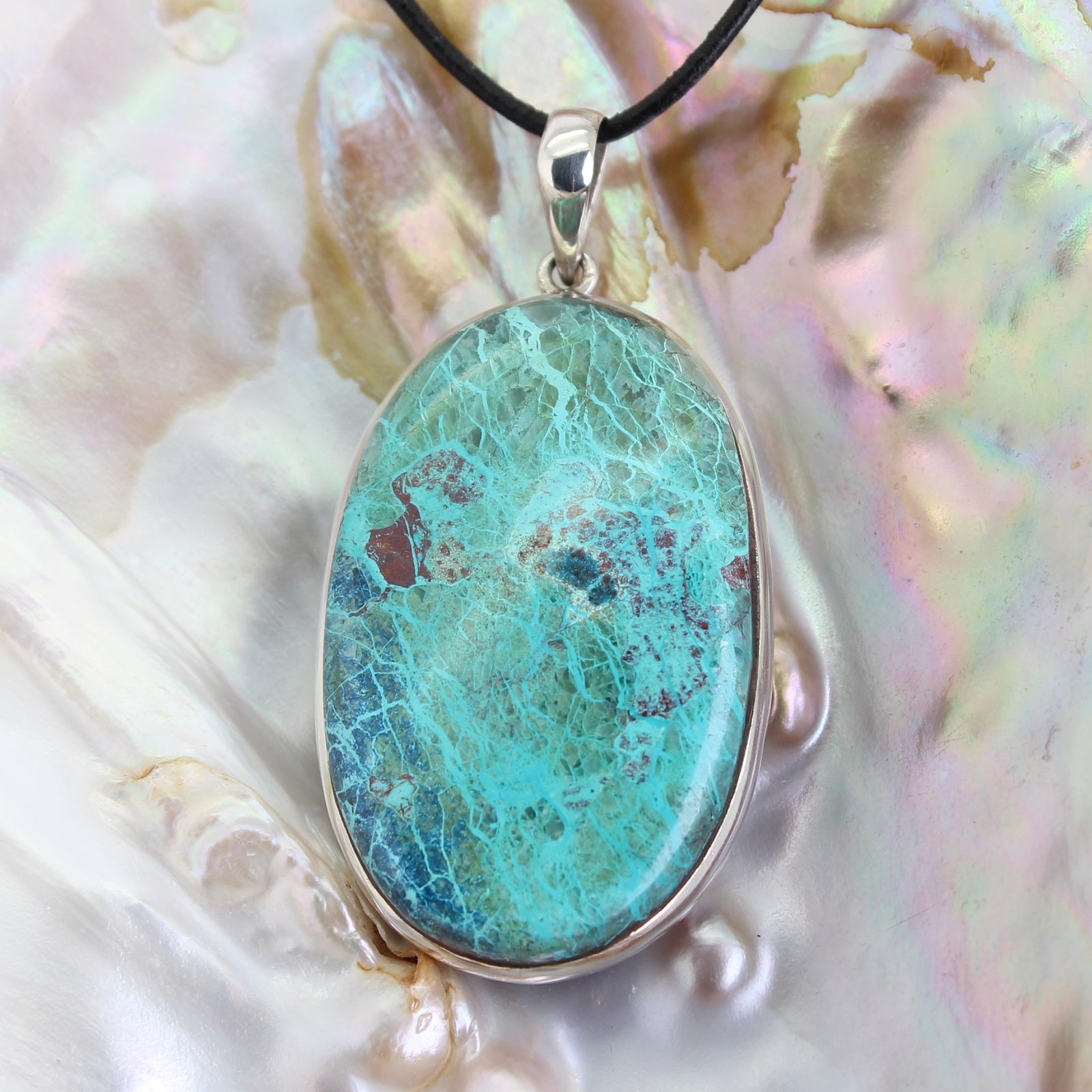 Chrysokoll Shattuckit Anhänger Kettenanhänger 925er Silber Schmuck Halskettenanhänger Kettenschmuck Stein Trommelstein Rohstein Rohstück Edelstein Heilstein Lochstein Schmuck Naturstein Halsschmuck Silberschmuck Dekostein Dekostück Collier Halskette Schmuckstein Schmuckanhänger Glücksstein Schutzstein