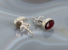 Ohrstecker Ohrringe Ohrhänger roter Granat Stein Trommelstein Anhänger Ohrschmuck Silberschmuck Silberohrringe Silberhänger Silberstecker Edelstein Heilstein Schmuckstein Schmuck Rohstein Rohstück Granatstein Granatschmuck