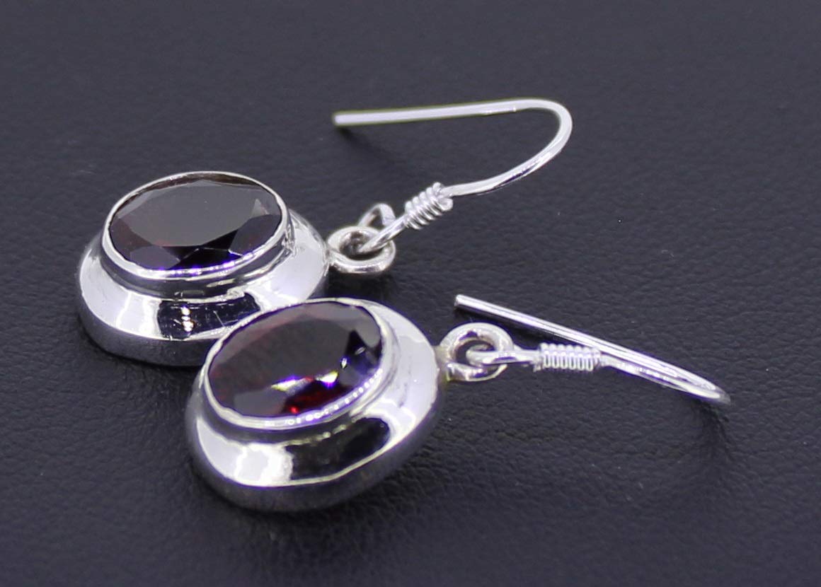 Ohrstecker Ohrringe Ohrhänger roter Granat Stein Trommelstein Anhänger Ohrschmuck Silberschmuck Silberohrringe Silberhänger Silberstecker Edelstein Heilstein Schmuckstein Schmuck Rohstein Rohstück Granatstein Granatschmuck
