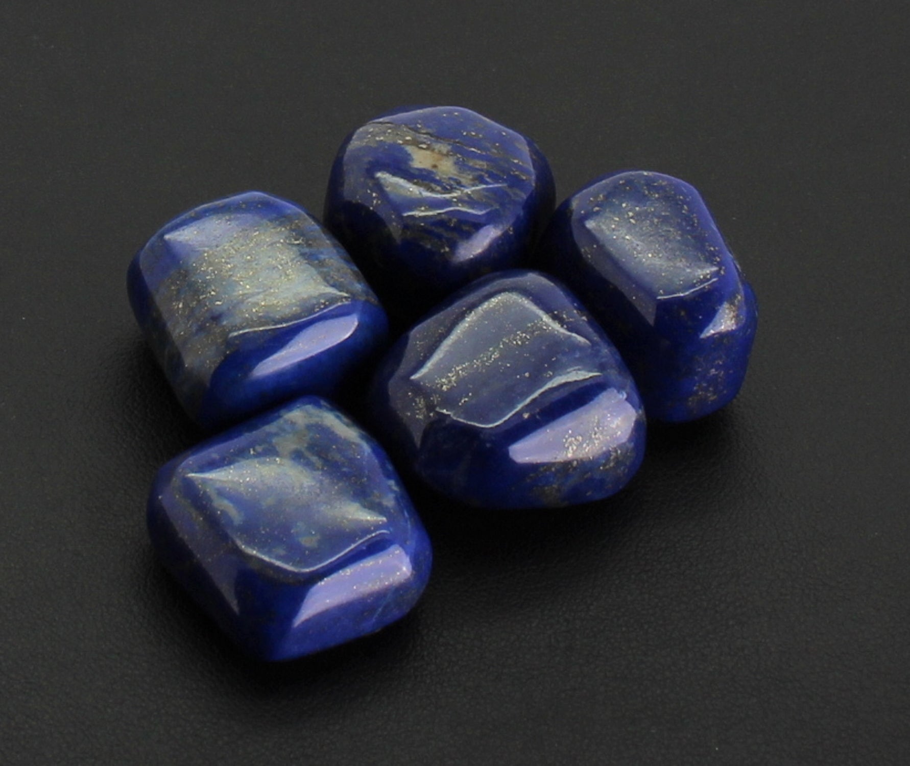 Lapis Lazuli Handschmeichler Anhänger Stein Schutzstein Glücksstein Schmuckstein Heilstein Edelstein Wasserstein Rohstein Rohstück Massagestein Lapisstein