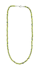 Halskette Kette aus Serpentin Chyta Peru Stein Trommelstein Anhänger Rohstein Rohstück Kugelkette Edelsteinkette Collier Edelstein Heilstein Halsschmuck Schmuckkette Schmuckanhänger Heilsteinkette Perlen Kugel Serpentinkette Serpentinschmuck Serpentinstein