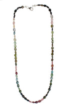 rosa grüner blauer Turmalin Stein Trommelstein Perlenkette Kugelkette Kette Halskette Buttonkette Collier Halsschmuck Kettenschmuck Edelstein Heilstein Edelsteinkette Heilsteinkette Schmuck Rohstein Rohstück rosa grüne blaue Turmalinkette Turmalinschmuck Turmalinstein